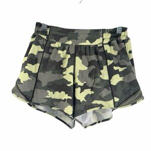 Lululemon Camouflage Athletic Shorts Lightweight Elastic Waistband Size 6 Tall
